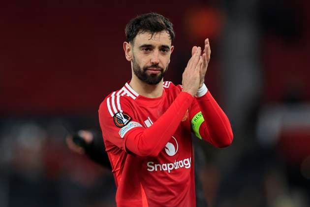 Manchester United, ManU v Real Sociedad Europa League 13 03 2025. Bruno Fernandes (8) of Manchester United applauds the fans at the end of the Europa League match between Manchester United and Real Sociedad at Old Trafford, Manchester, England on 13 March 2025. Manchester Old Trafford Greater Manchester England Editorial use only , Copyright: xConorxMolloyx PSI-21633-0079