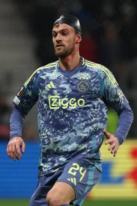 2025 03 13 xJAx UEFA EUROPA LEAGUE Eintracht Frankfurt AFC Ajax Amsterdam v l ,Daniele Rugani AFC Ajax Amsterdam bleeds from the head DFL DFB REGULATIONS PROHIBIT ANY USE OF PHOTOGRAPHS as IMAGE SEQUENCES and or QUASI VIDEO Copyright: JoaquimxFerreira