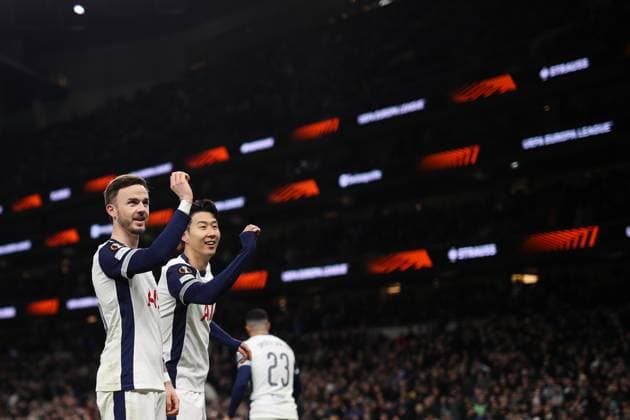 Tottenham Hotspur gegen AZ Alkmaar 13. März 2025, London UEFA Europa League Achtelfinale Tottenham Hotspur gegen AZ Alkmaar James Maddison von Tottenham Hotspur feiert sein zweites Tor mit Son Heung Min von Tottenham Hotspur Foto Jacques Feeney Abseits London UK  Copyright: xJacquesxFeeneyx xOffsidexOffside