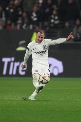 2025 03 13 xJAx UEFA EUROPA LEAGUE Eintracht Frankfurt AFC Ajax Amsterdam v l ,Mario Götze Eintracht Frankfurt scores the goal for 4 1, DFL DFB REGULATIONS PROHIBIT ANY USE OF PHOTOGRAPHS as IMAGE SEQUENCES and or QUASI VIDEO Copyright: JoaquimxFerreira