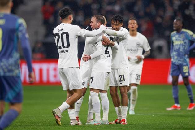 Football, Europa League, Round of 16 second leg, 2024 2025, Eintracht Frankfurt vs Ajax Amsterdam, 13 03 2025, Frankfurt Stadion, Frankfurt, Germany, Mario GÖTZE Eintracht Frankfurt, 27 celebrates his 4 to 1 Frankfurt Frankfurt Frankfurt Stadion Hessen Germany in the middle with his teammates Copyright: xGaetanoxDixRosax