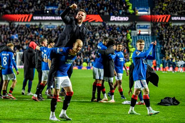 Rangers v Fenerbahce S.K. UEFA Europa League Vaclav Cerny and Barry Ferguson of Rangers react at full time during the UEFA Europa League Round of 16 Second Leg match at Ibrox Stadium, Glasgow UK Newspapers OUT Copyright: xJamiexJohnstonx FIL-21576-0063