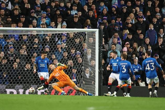 Rangers goalkeeper Jack Butland and James Tavernier can t stop Sebastian Szymanski of Fenerbahce scoring his second goal during the Europa League last 16 match at Ibrox Stadium, Glasgow. Rangers v Fenerbahce, UEFA Europa League, Round of 16, Second Leg, Football, Ibrox Stadium, Glasgow, Scotland, UK - 13 Mar 2025 EDITORIAL USE ONLY No use with unauthorised audio, video, data, fixture lists, club league logos or live services. Online in-match use limited to 120 images, no video emulation. No use in betting, games or single club league player publications. Copyright: xO Rourke RangersxFC Shutterstockx 15196580da