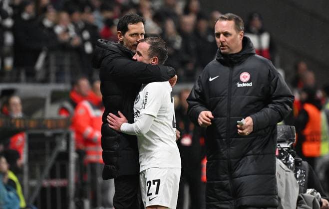 13 03 2025, xjhx, Football UEFA Europa League, Eintracht Frankfurt Ajax Amsterdam v l Coach Dino Toppmöller Toppmoeller Eintracht Frankfurt , Mario Götze Goetze Eintracht Frankfurt , Team Manager Christoph Preuss Eintracht Frankfurt DFL DFB REGULATIONS PROHIBIT ANY USE OF PHOTOGRAPHS as IMAGE SEQUENCES and or QUASI VIDEO Frankfurt am Main