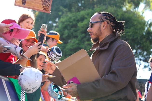 March 14, 2025: LEWIS HAMILTON of Team Ferrari greets fans while walking the Melbourne Walk at the 2025 Australian Formula 1 Grand Prix on March 14, 2025 in Melbourne, VIC Australia - ZUMAa155 20250314_aaa_a155_007 Copyright: xChristopherxKhouryx