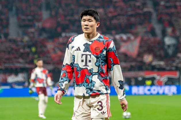 11 03 2025, Football UEFA Champions League, Season 2024 2025, Round of 16, Second leg, Bayer 04 Leverkusen FC Bayern Muenchen at the BayArena in Leverkusen Minjae Kim FC Bayern Muenchen, 03 warming up Photo Kirchner Media Thomas Haesler Copyright: xKirchner-Media ThomasxHaeslerx