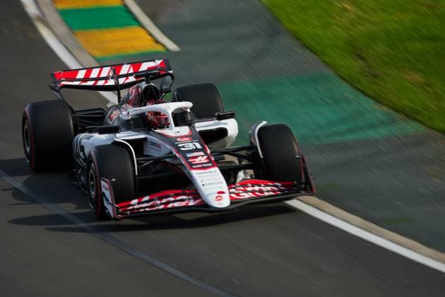 14 03 2025, xrarjax, Motorsport FIA Formula 1, Australian Grand Prix 2025 v l Esteban Ocon MoneyGram Haas F1 Team starting number 31 FIA REGULATIONS PROHIBIT ANY USE OF PHOTOGRAPHS as IMAGE SEQUENCES and or QUASI VIDEO Melbourne