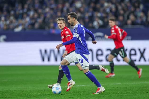 14 03 2025, Football, Season 2024 2025, 2 Bundesliga, Matchday 26, FC Schalke 04 Hannover 96, Kenan Karaman FC Schalke 04 Gelsenkirchen Veltins Arena NRW Germany xRHR PHOTO TRx Copyright: TimxRehbein RHR-FOTOx RHR-FOTO TR
