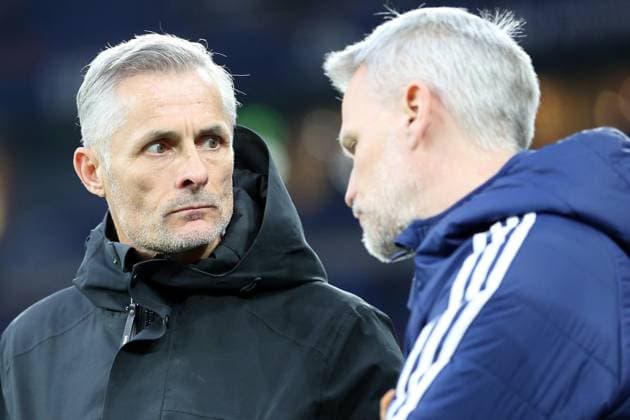 14 03 2025, xrekx, Soccer 2 Bundesliga, FC Schalke 04 Hannover 96 v l Kees van Wonderen Trainer FC Schalke 04 DFL DFB REGULATIONS PROHIBIT ANY USE OF PHOTOGRAPHS as IMAGE SEQUENCES and or QUASI VIDEO Gelsenkirchen