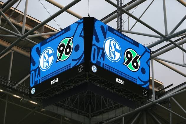 14 03 2025, xrekx, Soccer 2 Bundesliga, FC Schalke 04 Hannover 96 v l Scoreboard, Videowall, Scoreboard, Info, Advertising DFL DFB REGULATIONS PROHIBIT ANY USE OF PHOTOGRAPHS as IMAGE SEQUENCES and or QUASI VIDEO Gelsenkirchen