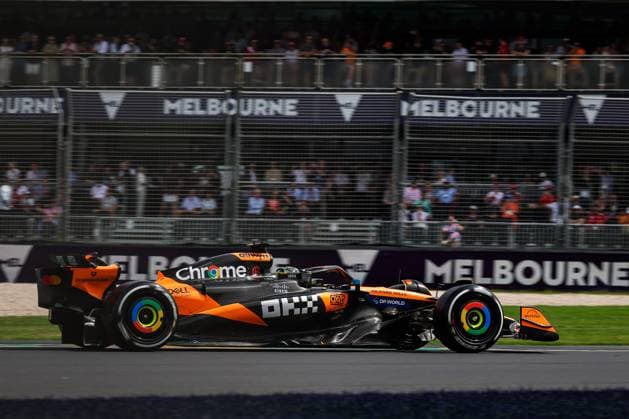 F1 - AUSTRALIAN GRAND PRIX 2025 81 PIASTRI Oscar (aus), McLaren F1 Team MCL39, action during the Formula 1 Louis Vuitton Australian Grand Prix 2025, 1st round of the 2025 FIA Formula One World Championship, WM, Weltmeisterschaft from March 14 to 16, 2025 on the Albert Park Grand Prix Circuit, in Melbourne, Australia - MelbourneAustralia  Copyright: xFLORENTxGOODENx
