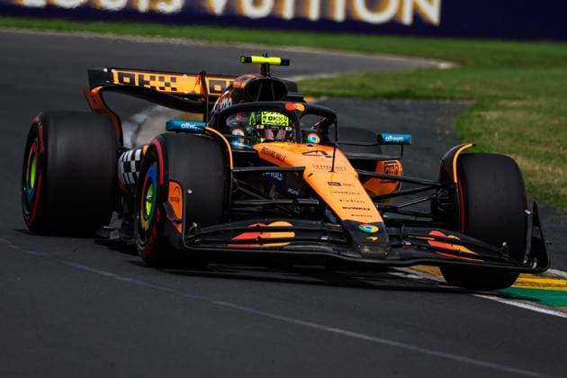 F1 - AUSTRALIAN GRAND PRIX 2025 04 NORRIS Lando (gbr), McLaren F1 Team MCL39, action during the Formula 1 Louis Vuitton Australian Grand Prix 2025, 1st round of the 2025 FIA Formula One World Championship, WM, Weltmeisterschaft from March 14 to 16, 2025 on the Albert Park Grand Prix Circuit, in Melbourne, Australia - MelbourneAustralia  Copyright: xFLORENTxGOODENx