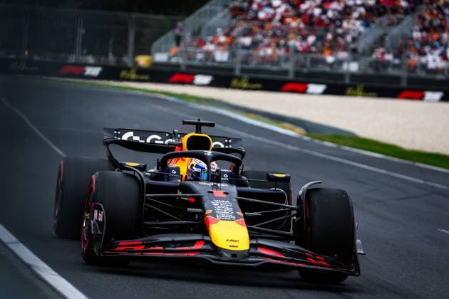 F1 - AUSTRALIAN GRAND PRIX 2025 01 VERSTAPPEN Max (nld), Red Bull Racing RB21, action during the Formula 1 Louis Vuitton Australian Grand Prix 2025, 1st round of the 2025 FIA Formula One World Championship, WM, Weltmeisterschaft from March 14 to 16, 2025 on the Albert Park Grand Prix Circuit, in Melbourne, Australia - MelbourneAustralia  Copyright: xANTONINxVINCENTx