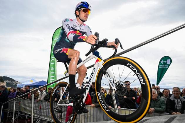 Paris - Nice 2025 - stage 7 AURON, FRANCE - MARCH 15 : Van Dijke Mick (NED) of Red Bull - Bora - Hansgrohe before the start of the race during stage 7 of the 83th edition of the Paris - Nice cycling race, a stage of 109,3km with start in Nice and finish at Auron on March 15, 2025 in Auron, France, 15 03 2025 ( Motordriver Kenny Verfaillie - Auron France  Copyright: xNicoxVereeckenx