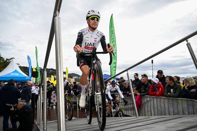 Paris - Nice 2025 - stage 7 AURON, FRANCE - MARCH 15 : Oliveira Ivo (POR) of Uae Team Emirates - Xrg before the start of the race during stage 7 of the 83th edition of the Paris - Nice cycling race, a stage of 109,3km with start in Nice and finish at Auron on March 15, 2025 in Auron, France, 15 03 2025 ( Motordriver Kenny Verfaillie - Auron France  Copyright: xNicoxVereeckenx