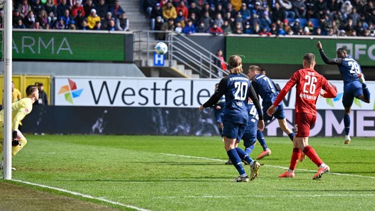 Paderborn, Home Deluxe Arena, 15 03 25, GER, Herren, 2 Bundesliga, Saison 2024 2025, SC Paderborn 07 1 FC Kaiserslautern Bild Filip BILBIJA Paderborn macht das Tor zum 3 0 Only for editorial use DFL regulations prohibit any use of photographs as image sequences and or quasi video NRW Deutschland