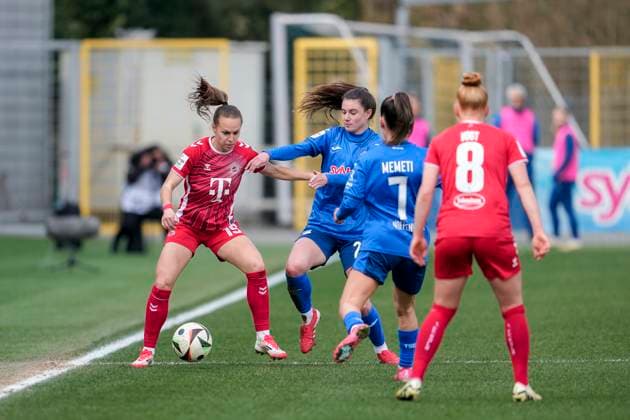 v li Dora Zeller Köln, 19 , Chiara Hahn TSG, 23 , Ereleta Memeti TSG, 7 , Laura Vogt Köln, 8 , duel, duel, tackle, tackling, dynamics, action, action, 15 03 2025, Sinsheim Hoffenheim Germany , Soccer, Google Pixel Women Bundesliga, TSG 1899 Hoffenheim 1 FC Köln, DFB DFL REGULATIONS PROHIBIT ANY USE OF PHOTOGRAPHS AS IMAGE SEQUENCES AND OR QUASI VIDEO xozx