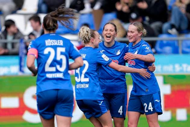 from left Melissa Kössler TSG, 25 , Vanessa Diehm TSG, 32 , goal scorer Lisann Kaut TSG, 4 , Feli Delacauw TSG, 24 , TSG 1899 Hoffenheim players, celebrate the goal, celebrate the goal, goal, celebration, cheers about the goal, rejoicing, joy, rejoices, optimistic, positive, game scene, highlight, action, 15 03 2025, Sinsheim Hoffenheim Germany , Football, Google Pixel Women Bundesliga, TSG 1899 Hoffenheim 1 FC Köln, DFB DFL REGULATIONS PROHIBIT ANY USE OF PHOTOGRAPHS AS IMAGE SEQUENCES AND OR QUASI VIDEO xozx