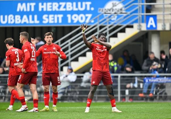 Paderborn, Home Deluxe Arena, 15 03 25, GER, Herren, 2 Bundesliga, Saison 2024 2025, SC Paderborn 07 1 FC Kaiserslautern Bild Ragnar ACHE Kaiserslautern jubilates after his goal for 3 3 Only for editorial use DFL regulations prohibit any use of photographs as image sequences and or quasi video NRW Germany