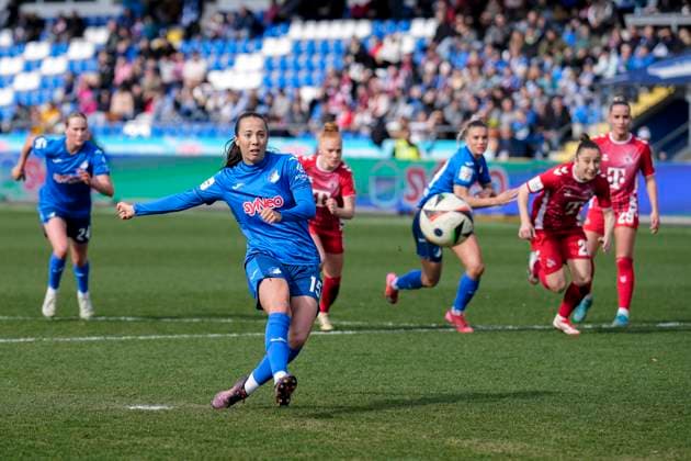 Goalscorer Marta Cazalla Garcia TSG, 15 scores the goal to 2 1, goal, goal success, highlight, action, action scene, 15 03 2025, Sinsheim Hoffenheim Germany , Football, Google Pixel Women Bundesliga, TSG 1899 Hoffenheim 1 FC Köln, DFB DFL REGULATIONS PROHIBIT ANY USE OF PHOTOGRAPHS AS IMAGE SEQUENCES AND OR QUASI VIDEO xozx