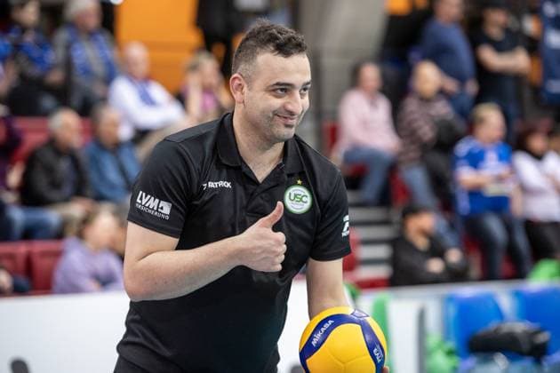 Kiyarash Maleki Co Trainer Scout USC Muenster GER, Allianz MTV Stuttgart USC Muenster, Volleyball Bundesliga, VBL, Season 2024 2025, 15 03 2025 GER, Allianz MTV Stuttgart USC Muenster, Volleyball Bundesliga, VBL, Season 2024 2025, 15 03 2025 Stuttgart Copyright: xSandyxDinkelackerx EP_SDR