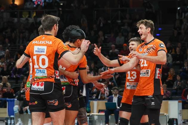 Pure emotion for the team, cheers from Tobias Krick BR Volleys, 21 , BR Volleys vs ASV Dachau, 22 Matchday, 2025 03 15 Berlin Berlin Land Copyright: xFootxBowl ThomasxSobotzkix