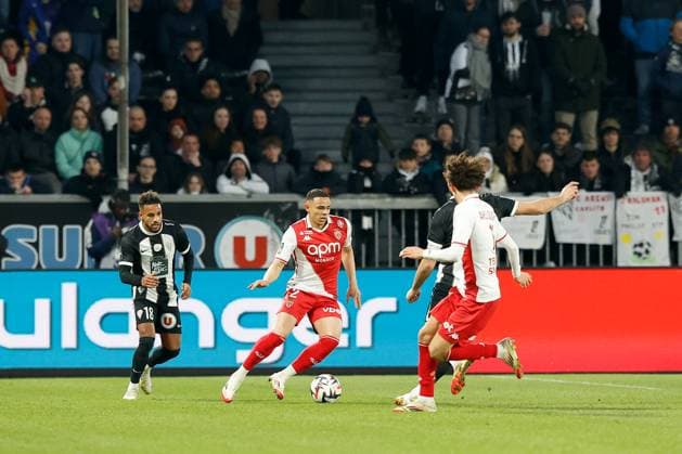 Angers SCO v AS Monaco - Ligue 1 McDonald s 2024 2025 02 Vanderson DE OLIVEIRA CAMPOS (asm) - 18 Jim ALLEVINAH (sco) during the Ligue 1 McDonald s match between Angers and Monaco at Stade Raymond Kopa on March 15, 2025 in Angers, France. Angers France  Copyright: xFEPx 776296031