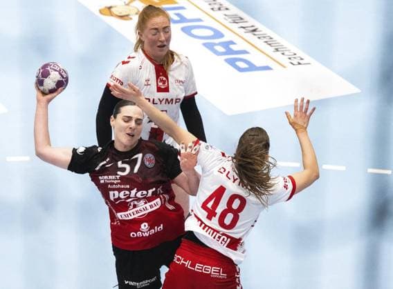 HANDBALL WOMEN 1 BUNDESLIGA 19 GAME DAY THC HB LUDWIGSBURG FOR EDITORIAL PURPOSES ONLY p 15 03 2025 Bad Langensalza Handball Women 1 Bundesliga Women Season 2024 2025 Salzhalle 19 Matchday Thüringer HC HB Ludwigsburg in photo Josefine Hanfland 57 Thüringer HC in duel with Dorottya Faluvà gi 48 HB Ludwigsburg and Sofia Hvenfelt 20 HB Ludwigsburg Germany Thuringia Bad Langensalza Copyright SaschaxFromm Copyright: SaschaxFromm doc7zs34if7olkkofn2e9c ,EDITORIAL USE ONLY Copyright: SaschaxFromm