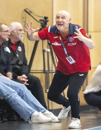 HANDBALL WOMEN 1 BUNDESLIGA 19 GAME DAY THC HB LUDWIGSBURG FOR EDITORIAL PURPOSES ONLY p 15 03 2025 Bad Langensalza Handball Women 1 Bundesliga Women Season 2024 2025 Salzhalle 19 Matchday Thüringer HC HB Ludwigsburg in photo Coach Herbert Mueller Thüringer HC Germany Thueringen Bad Langensalza Copyright SaschaxFromm Copyright: SaschaxFromm doc7zs45u8dsh319nianlm7 ,EDITORIAL USE ONLY Copyright: SaschaxFromm
