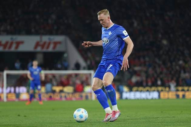 Isac Lidberg SV Darmstadt 98 in action, on the ball, single action during the 2 Bundesliga match between 1 FC Köln and SV Darmstadt 98 at RheinEnergieStadion on March 15, 2025 in Cologne, Germany Photo by Oliver Kaelke DeFodi Images Isac Lidberg SV Darmstadt 98 controls the ball during the 2 Bundesliga match between 1 FC Köln and SV Darmstadt 98 at RheinEnergieStadion on March 15, 2025 in Cologne, Germany Photo by Oliver Kaelke DeFodi Images DFB DFL REGULATIONS PROHIBIT ANY USE OF PHOTOGRAPHS AS IMAGE SEQUENCES AND OR QUASI VIDEO Photo by Oliver Kaelke DeFodi Images