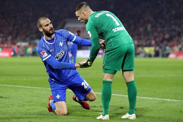 15 03 2025, xrekx, Soccer 2 Bundesliga, 1 FC Koeln SV Darmstadt 98 v l Aleksandar Vukotic SV Darmstadt 98 Marcel Schuhen SV Darmstadt 98 DFL DFB REGULATIONS PROHIBIT ANY USE OF PHOTOGRAPHS as IMAGE SEQUENCES and or QUASI VIDEO Koeln