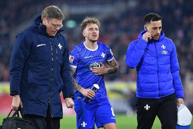 Soccer 2 Bundesliga 26 Matchday 1 FC Köln SV Darmstadt 98 on 15 03 2025 at RheinEnergieStadion in Cologne Luca Marsiler Darmstadt leaves the pitch injured DFL regulations prohibit any use of photographs as image sequences and or quasi video xRx