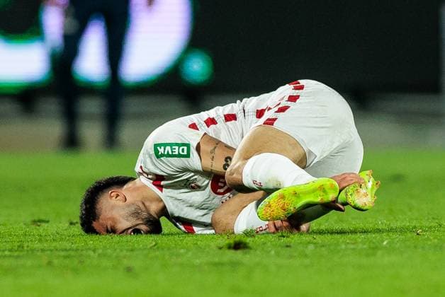 2 Fußball Bundesliga 1 FC Köln SV Darmstadt 98 15 03 2025 Jusuf Gazibegovic 1 FC Köln, 25 remains injured 2 Fußball Bundesliga, 1 FC Köln SV Darmstadt 98, Köln, Rheinenergiestadion am 15 03 2025 DFL REGULATIONS PROHIBIT ANY USE OF PHOTOGRAPHS AS IMAGE SEQUENCES AND OR QUASI VIDEO Copyright: xBEAUTIFULxSPORTS Wunderlx
