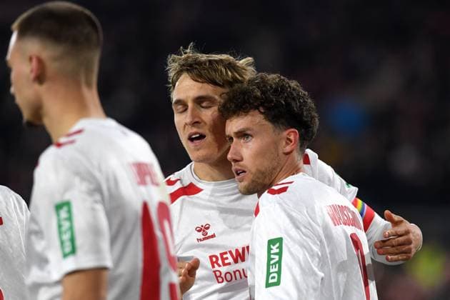 Luca Waldschmidt 1 FC Koeln celebrates after scoring his team™s second goal with teammates during the 2 Bundesliga match between 1 FC Koeln and SV Darmstadt 98 at RheinEnergieStadion on March 15, 2025 in Cologne, Germany, Germany Photo by Ralf Treese DeFodi Images Luca Waldschmidt 1 FC Koeln celebrates after scoring his team™s second goal with teammates during the 2 Bundesliga match between 1 FC Köln and SV Darmstadt 98 at RheinEnergieStadion on March 15, 2025 in Cologne, Germany Photo by Ralf Treese DeFodi Images DFB DFL REGULATIONS PROHIBIT ANY USE OF PHOTOGRAPHS AS IMAGE SEQUENCES AND OR QUASI VIDEO Photo by Ralf Treese DeFodi Images