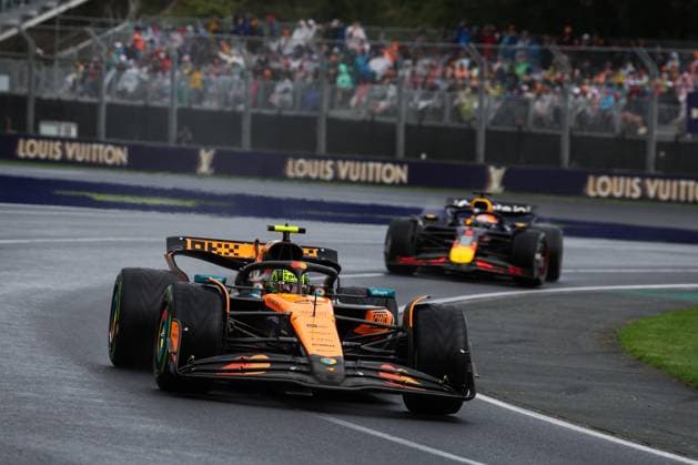 F1 - AUSTRALIAN GRAND PRIX 2025 04 NORRIS Lando (gbr), McLaren F1 Team MCL39, 01 VERSTAPPEN Max (nld), Red Bull Racing RB21, action during the Formula 1 Louis Vuitton Australian Grand Prix 2025, 1st round of the 2025 FIA Formula One World Championship, WM, Weltmeisterschaft from March 14 to 16, 2025 on the Albert Park Grand Prix Circuit, in Melbourne, Australia - MelbourneAustralia Copyright: xANTONINxVINCENTx