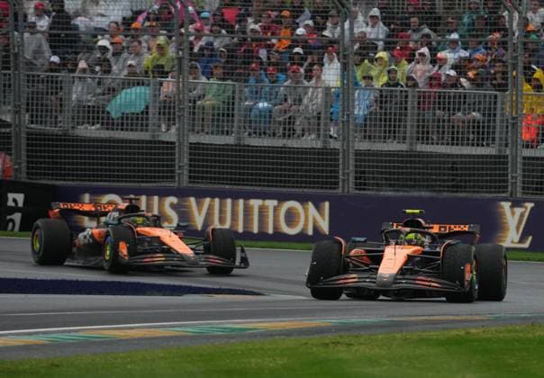 FORMULA 1 LOUIS VUITTON AUSTRALIAN GRAND PRIX 2025 16 03 2025, Albert Park Circuit, Melbourne, FORMULA 1 LOUIS VUITTON AUSTRALIAN GRAND PRIX 2025 ,pictured Lando Norris GBR , McLaren F1 Team, Oscar Piastri AUS nordphotoxGmbHx xBratic nph00250