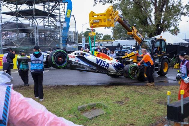 MOTORI - Formula 1 - FORMULA 1 LOUIS VUITTON AUSTRALIAN GRAND PRIX 2025 - Race Isack Hadjar (FRA) VCARB 02 RBPT Honda during the Race of Formula 1 Louis Vuitton Australian Grand Prix 2025; Albert Park, Melbourne, Australia, from March 14 to 16 2025 Australia Australia  Copyright: xIPAxSport ABACAx