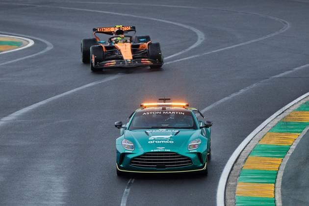 15 05 2025, xrarjax, Motorsport FIA Formula 1, Australian Grand Prix 2025 v l Lando Norris McLaren starting number 04 Bernd Maylaender Mayländer Safety Car Driver FIA REGULATIONS PROHIBIT ANY USE OF PHOTOGRAPHS as IMAGE SEQUENCES and or QUASI VIDEO Melbourne