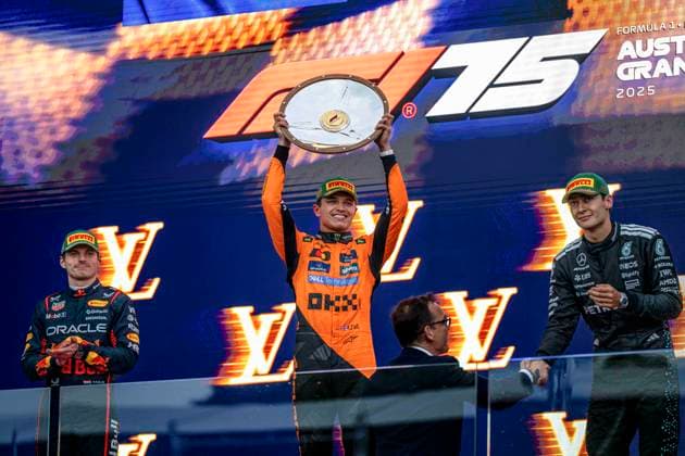 FORMULE 1 : Grand Prix d Australie - Course - Melbourne - 16 03 2025 Podium during the Formula 1 Australian Grand Prix, at the Albert Park circuit in Melbourne, from March 14 to 16, 2025 in Australia (AUS). Winner: 4 Lando Norris (GBR) McLaren F1 Team (GBR) MCL39 Mercedes, during the Australian Formula 1 GP, at the Albert Park circuit in Melbourne from March 14 to 16, 2025 in Australia (AUS). Second: 1 Max Verstappen (NLD) Oracle Red Bull Racing (AUT) Red Bull RB21 Honda RBPT, during the Australian Formula 1 GP, at the Albert Park circuit in Melbourne from March 14 to 16, 2025 in Australia (AUS). Third: 63 George Russell (GBR) Mercedes AMG Petronas (DEU) Mercedes-AMG W16 E Mercedes, during the Australian Formula 1 GP, at the Albert Park circuit in Melbourne from March 14 to 16, 2025 in Australia (AUS). Copyright: xIANxBUNDEYx xMPSxAGENCYx x
