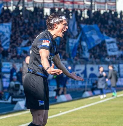 Soccer, Men, Season 2024 2025, 2 Bundesliga 26 Matchday , Eintracht Braunschweig Hertha BSC, Fabian Reese Hertha BSC , Celebration after goal to 0 1, 16 03 2025, Copyright: xSebastianxRäppold MatthiasxKochx