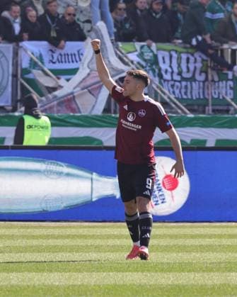 16 03 2025 Soccer season 2024 2025 2 Soccer Bundesliga 26 Matchday 1 FC Nürnberg FCN Club SpVgg Greuther Fürth Kleeblatt Derby Frankenderby Sportfoto Zink DaMa xdaxmax DFL regulations prohibit any use of photographs as image sequences and or quasi video only for editorial use Jubel Freude Torjubel nach Tor zum 1 0 Stefanos Tzimas 9, 1 FC Nürnberg FCN jubelt freut sich Torschütze Julian Justvan 10, 1 FC Nürnberg FCN