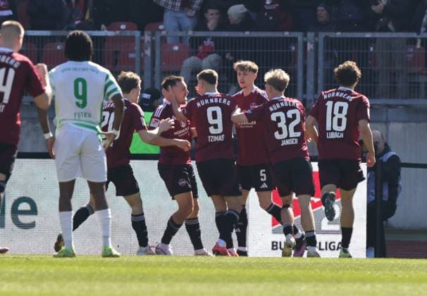 16 03 2025 Soccer Season 2024 2025 2 Soccer Bundesliga 26 Matchday 1 FC Nürnberg FCN Club SpVgg Greuther Fürth Kleeblatt Derby Frankenderby Sportfoto Zink DaMa xdaxmax DFL regulations prohibit any use of photographs as image sequences and or quasi video only for editorial use Jubel Freude Torjubel nach Tor zum 2 0 Julian Justvan 10, 1 FC Nürnberg FCN und Mannschaft Team jubelt freut sich Torschütze Julian Justvan 10, 1 FC Nürnberg FCN