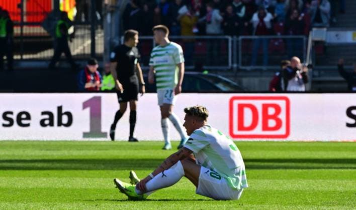16 03 2025 Soccer Season 2024 2025 2 Soccer Bundesliga 26 Matchday 1 FC Nürnberg FCN Club SpVgg Greuther Fürth Kleeblatt Derby Frankenderby Sportfoto Zink MeZi xmexzix DFL regulations prohibit any use of photographs as image sequences and or quasi video only for editorial use Felix Klaus 30, SpVgg Greuther Fürth disappointed disappointment