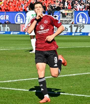 16 03 2025 Soccer Season 2024 2025 2 Soccer Bundesliga 26 Matchday 1 FC Nürnberg FCN Club SpVgg Greuther Fürth Kleeblatt Derby Frankenderby Sportfoto Zink xwoxzix DFL regulations prohibit any use of photographs as image sequences and or quasi video only for editorial use Torjubel Jubel nach Treffer Tor Torschuß zum 3 0 durch Stefanos Tzimas 9, 1 FC Nürnberg FCN