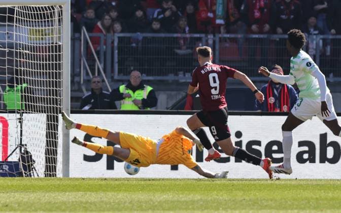 16 03 2025 Soccer Season 2024 2025 2 Soccer Bundesliga 26 Matchday 1 FC Nürnberg FCN Club SpVgg Greuther Fürth Kleeblatt Derby Frankenderby Sportfoto Zink DaMa xdaxmax DFL regulations prohibit any use of photographs as image sequences and or quasi video only for editorial use Tor Treffer Goal shot for 3 0 Goal scorer Stefanos Tzimas 9, 1 FC Nürnberg FCN vs Nahuel Noll 44, SpVgg Greuther Fürth