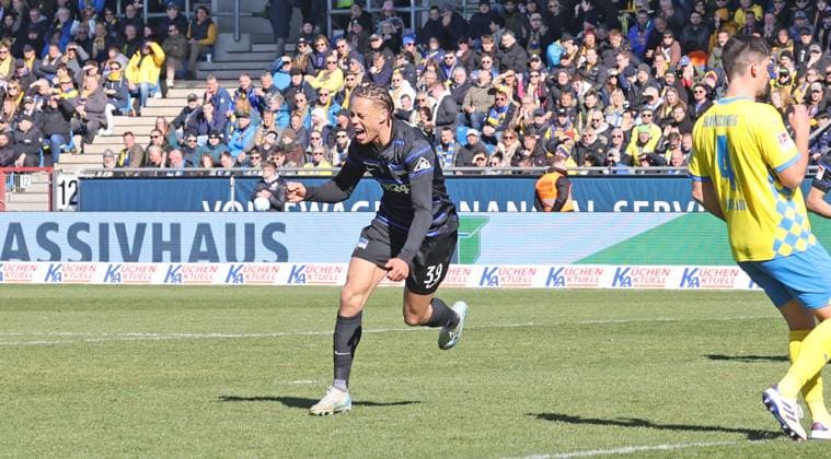 Eintracht BS vs Hertha BSC Berlin Braunschweig, 16 03 2025, Soccer, Season 24 25, 2 Bundesliga, Matchday 26, Eintracht Braunschweig vs Hertha BSC Berlin, Picture shows jubilation at Hertha over the goal to 2 0 by Derry Lionel Scherhant Hertha, 39 Braunschweig