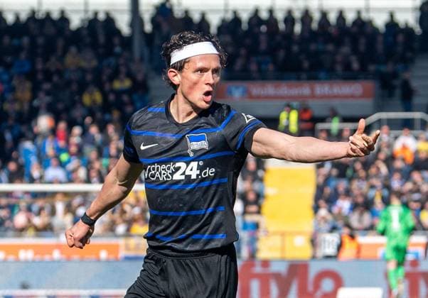 Soccer, Men, Season 2024 2025, 2 Bundesliga 26 Matchday , Eintracht Braunschweig Hertha BSC, Fabian Reese Hertha BSC , Celebration after goal to 0 1, 16 03 2025, Copyright: xSebastianxRäppold MatthiasxKochx