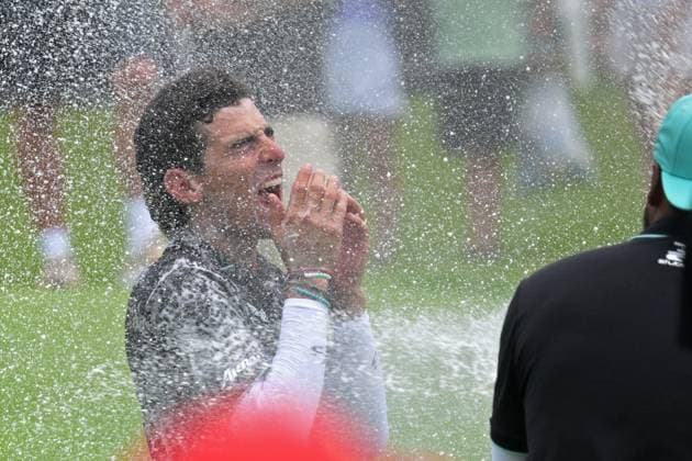 (250316) -- SINGAPORE, March 16, 2025 -- Chile s Joaquin Niemann of Torque GC celebrates after winning the individual title of LIV Golf Singapore held at Sentosa Golf Club in Singapore on March 16, 2025. (Photo by Then Chih Wey Xinhua) (SP)SINGAPORE-GOLF-LIV GOLF-FINAL XinxJiapo 