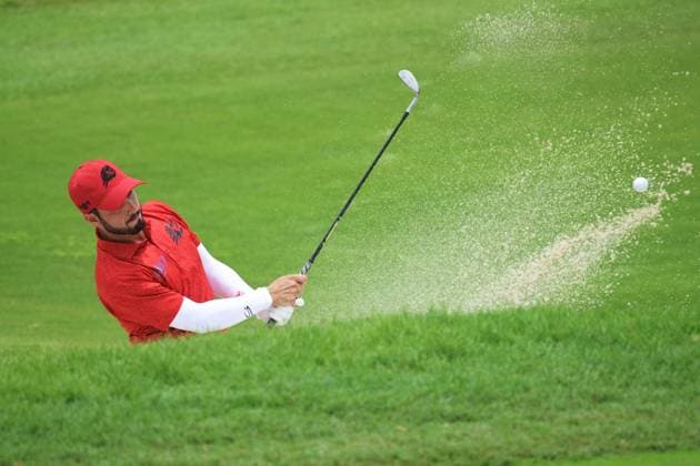 (250316) -- SINGAPORE, March 16, 2025 -- Mexico s Abraham Ancer of Fireballs GC hits a ball out of the bunker during the final round of LIV Golf Singapore held at Sentosa Golf Club in Singapore on March 16, 2025. (Photo by Then Chih Wey Xinhua) (SP)SINGAPORE-GOLF-LIV GOLF-FINAL XinxJiapo 