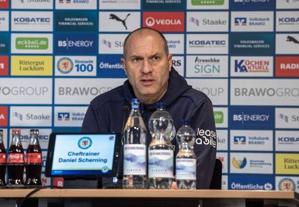 Soccer, Men, Season 2024 2025, 2 Bundesliga 26 Matchday , Eintracht Braunschweig Hertha BSC, Coach Daniel Scherning Braunschweig at the press conference, 16 03 2025, Copyright: xSebastianxRäppold MatthiasxKochx